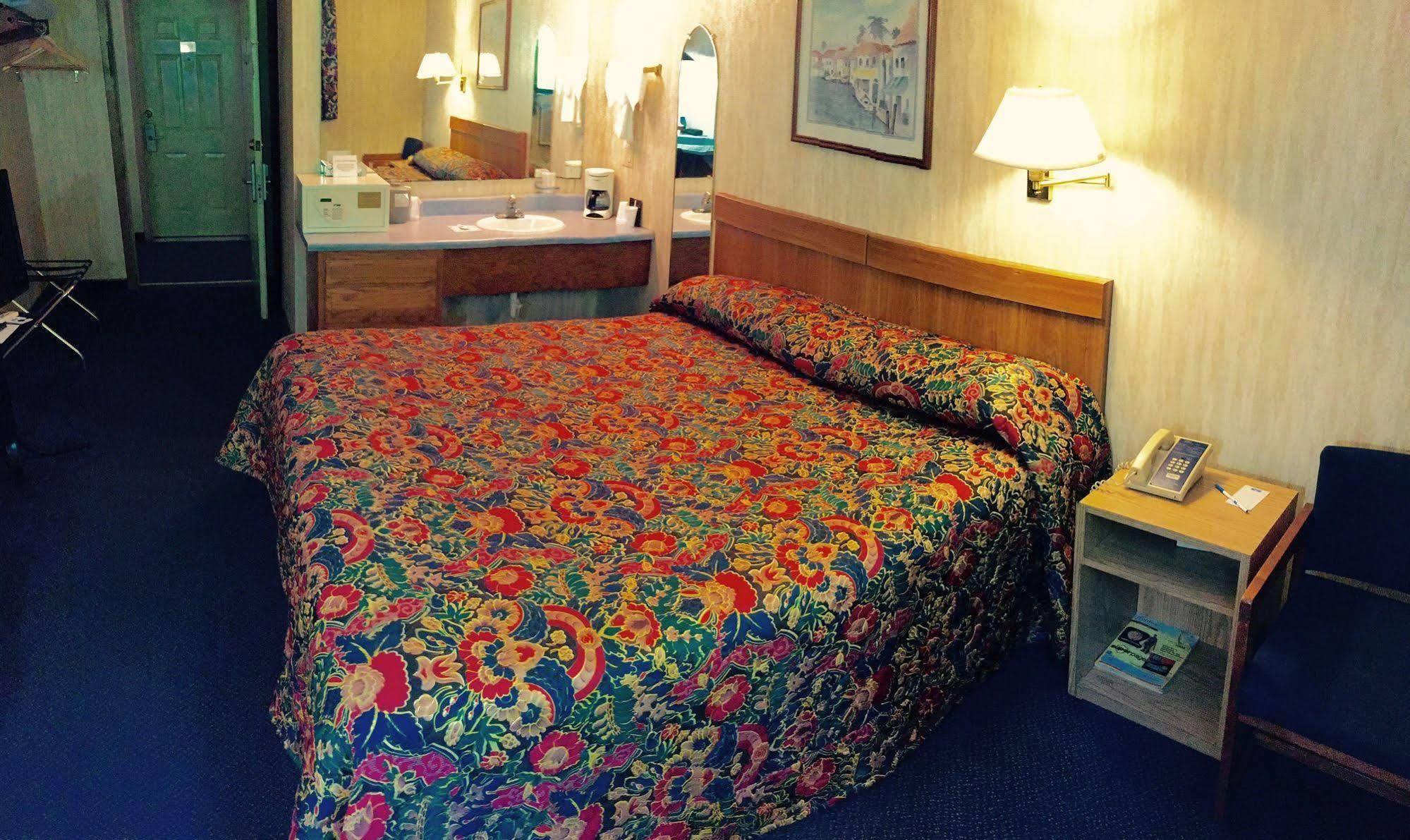 Oyo Inn, Wv - Hwy 119 Hotel 2*