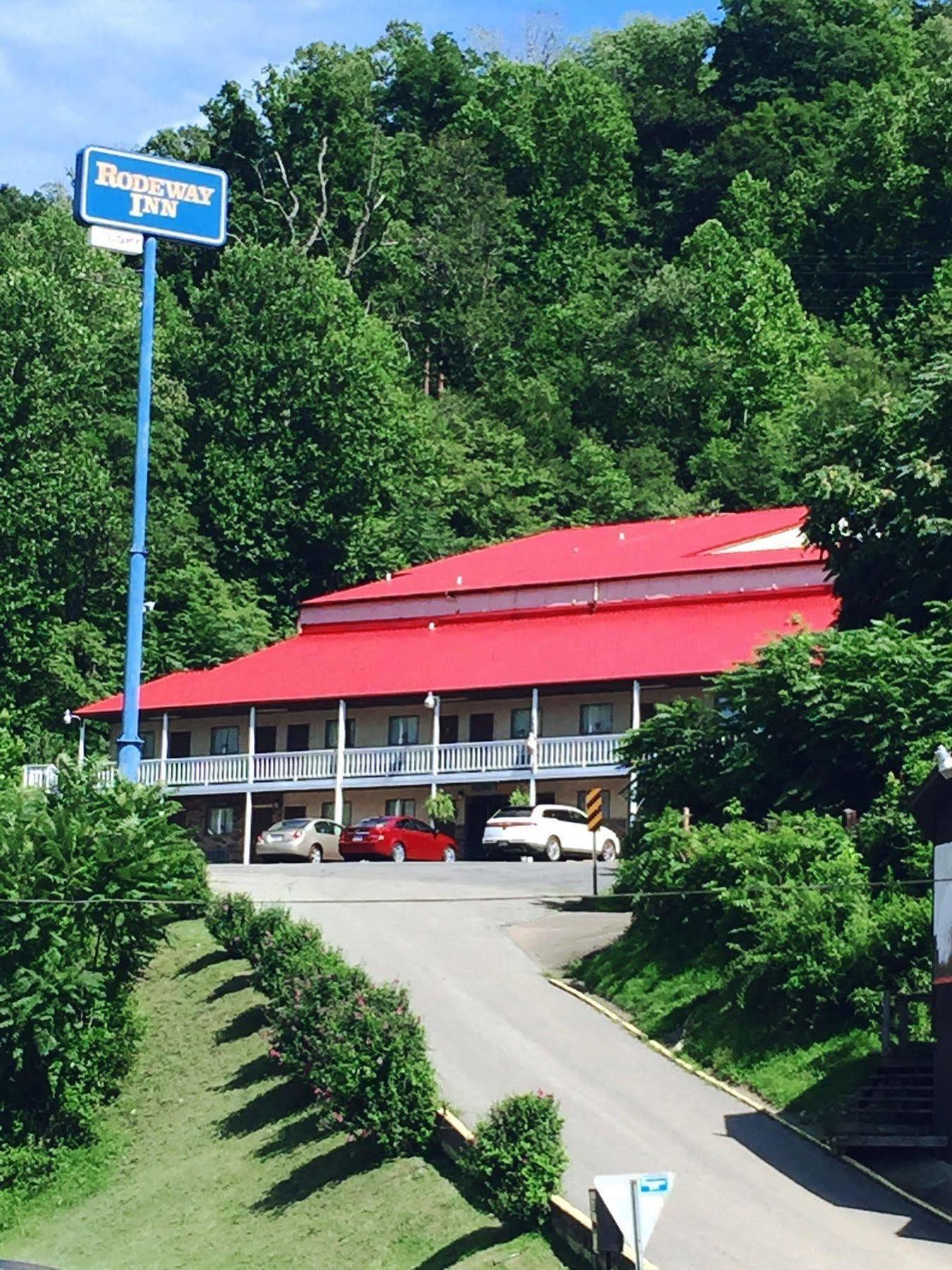 Hotel Oyo Inn, Wv - Hwy 119